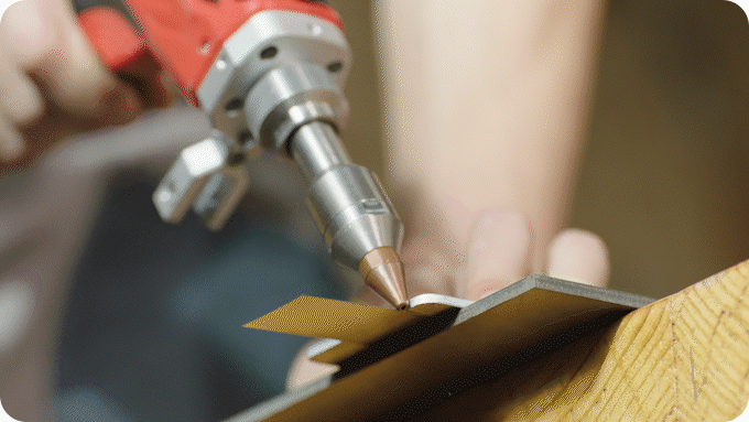 拆解XLASERLAB众筹全流程：一台激光焊接机如何做出500万美金？