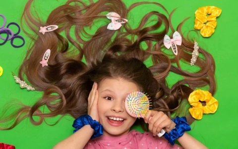 14岁女孩卖发夹！年入7位数