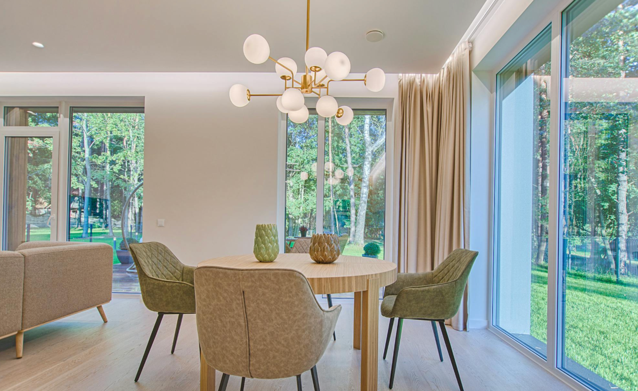 跨境灯具照明行业的50亿增长之路：从细分突破到生态构建