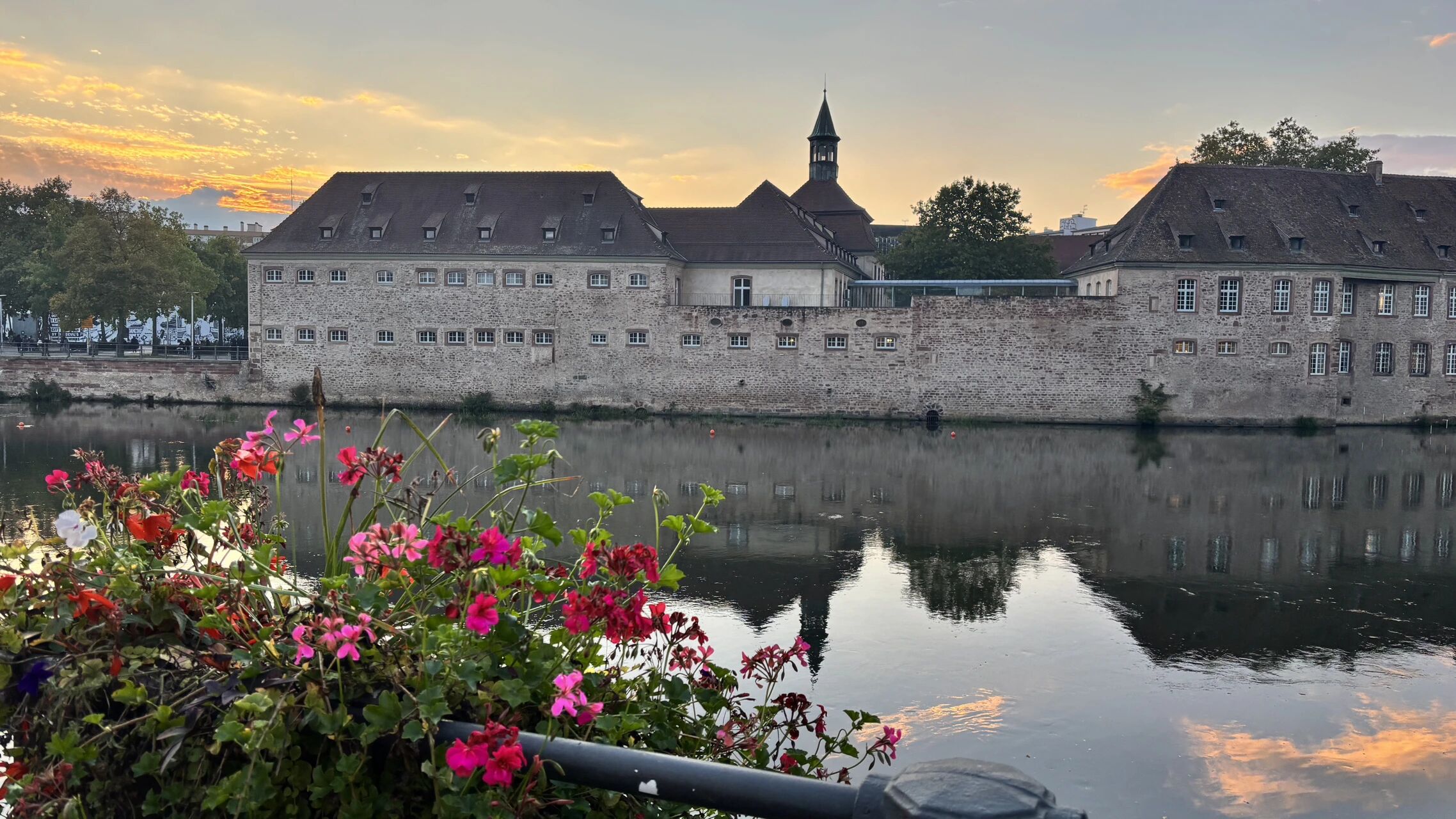 跨境电商找老外团队合作靠谱吗？