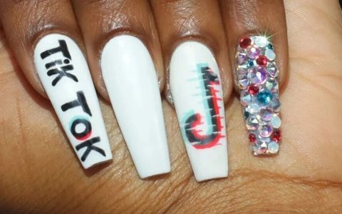 15亿播放席卷TikTok！小众饰品逆袭超级大爆款