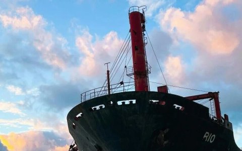 对华关税降至47%！特朗普全面关税政策被美参议院否决