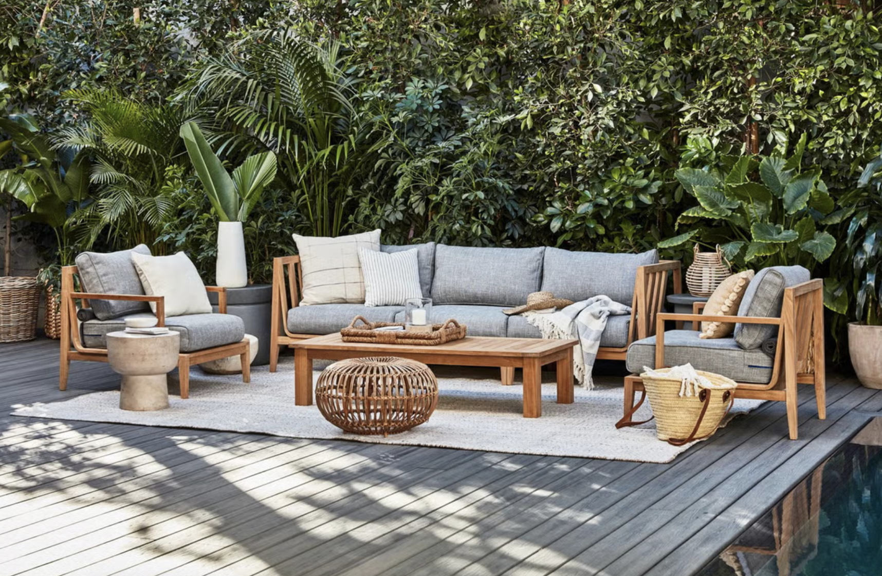 从赚亚马逊平台的钱到赚品类的钱：跨境零售的增长密码｜户外庭院