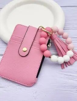 义乌“地摊货”逆袭成TikTok长红爆品，半个月入账217万