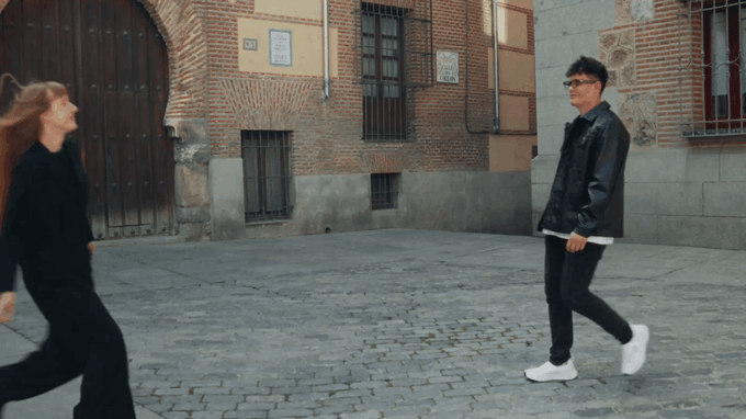 众筹爆款拆解 | 一副AI眼镜卖出402万美金！Rokid创全球智能眼镜众筹第一名