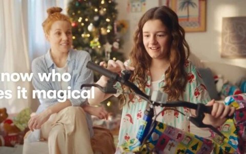 2025圣诞营销红黑榜：谁踩了最大的三颗雷？