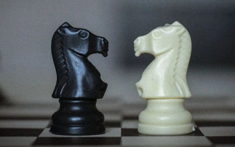 亚马逊严查！用AI杀死AI